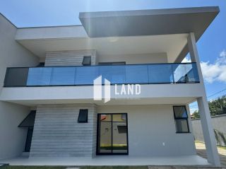 Casa Para Vender com 4 quartos 4 suítes no bairro Jardim das Oliveiras em Fortaleza.
