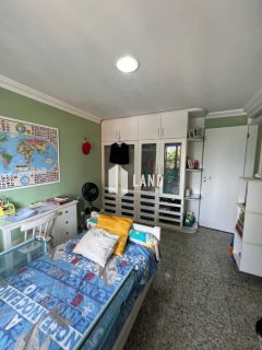 APARTAMENTO 1 POR ANDAR COM 4 SUÍTES, SEMI-MOBILIADO (MÓVEIS FIXOS), CLOSET, SALÃO DE FESTAS, DECK COM CHURRASQUEIRA, 4 VAGAS DE GARAGEM, DEPENDÊNCIA COM BANHEIRO, 240M², POR R$ 1.200.000, GUARARAPES - FORTALEZA - CE