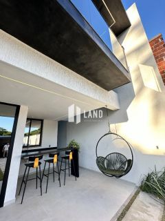 Casa Para Vender com 4 quartos 4 suítes no bairro Timbu em Eusébio