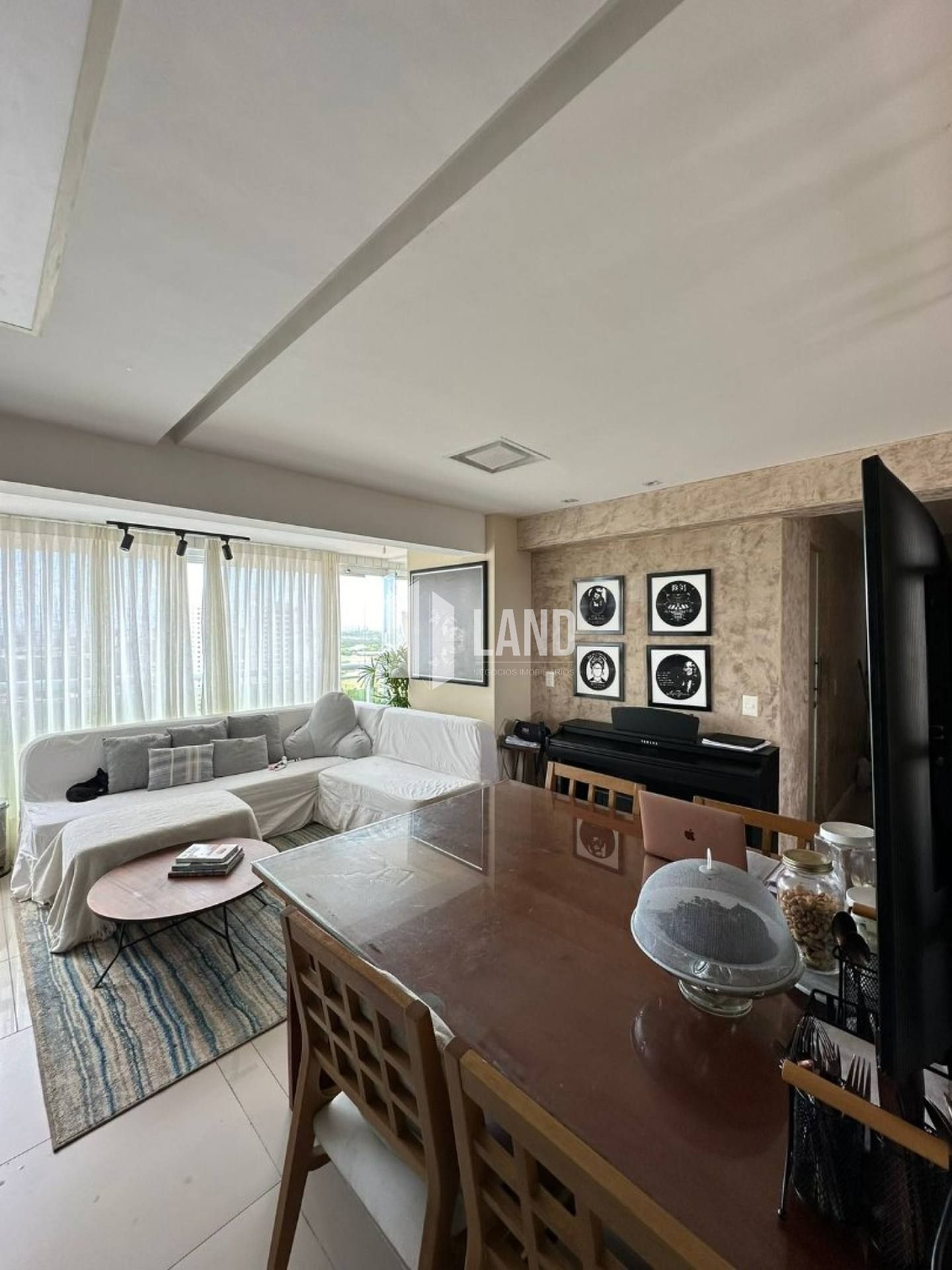 Apartamento à Venda no Bairro Engenheiro Luciano Cavalcante