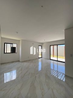 Casa Para Vender com 4 quartos 4 suítes no bairro Edson Queiroz em Fortaleza
