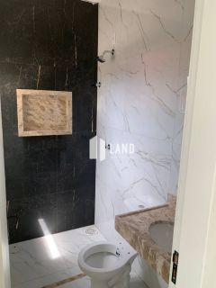 Casa Para Vender com 4 quartos 4 suítes no bairro Jardim das Oliveiras em Fortaleza