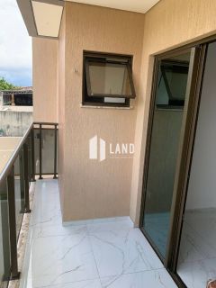 Casa Para Vender com 4 quartos 4 suítes no bairro Jardim das Oliveiras em Fortaleza