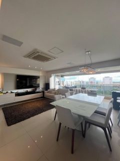 Apartamento Para Vender com 3 quartos 3 suítes no bairro Guararapes em Fortaleza
