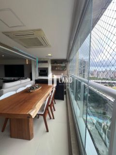 Apartamento Para Vender com 3 quartos 3 suítes no bairro Guararapes em Fortaleza