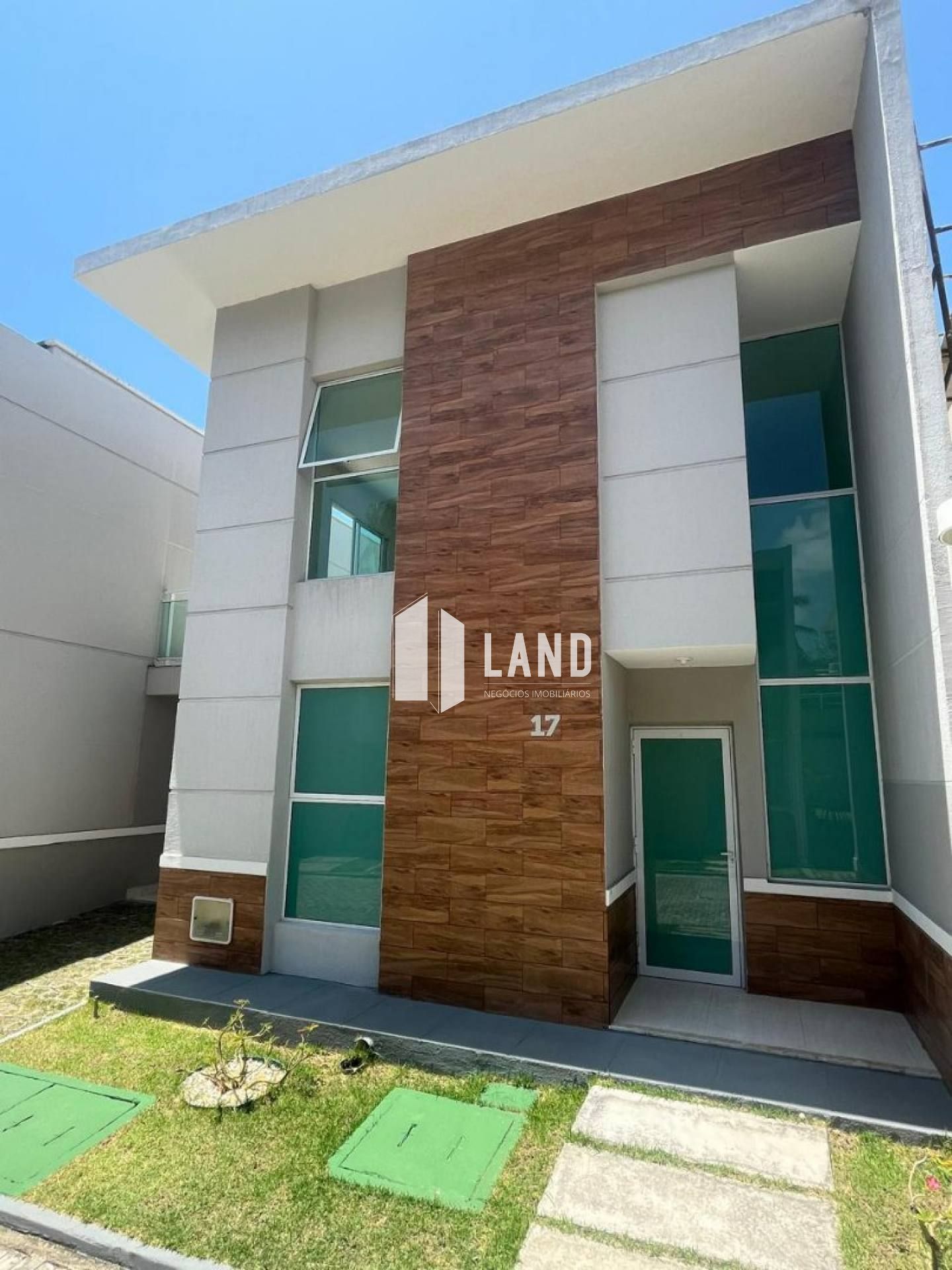 Casa em Condomínio com 3 suítes no Eusébio por R$ 625.000,00