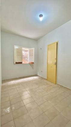 Casa térrea no Saci com 03 quartos sendo 01 suíte