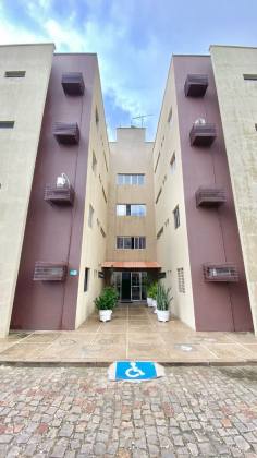 Apartamento com suíte no Ininga (Cond. Caneleiro)