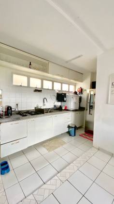 Apartamento com suíte no Ininga (Cond. Caneleiro)