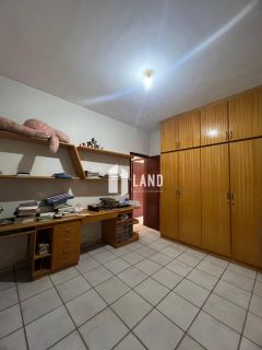 Casa no Bairro Ininga a 100 metros da Av. Homero Castelo Branco