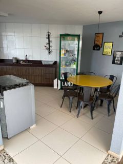 BELÍSSIMA MANSÃO NO EUSÉBIO - POR 895.000,00