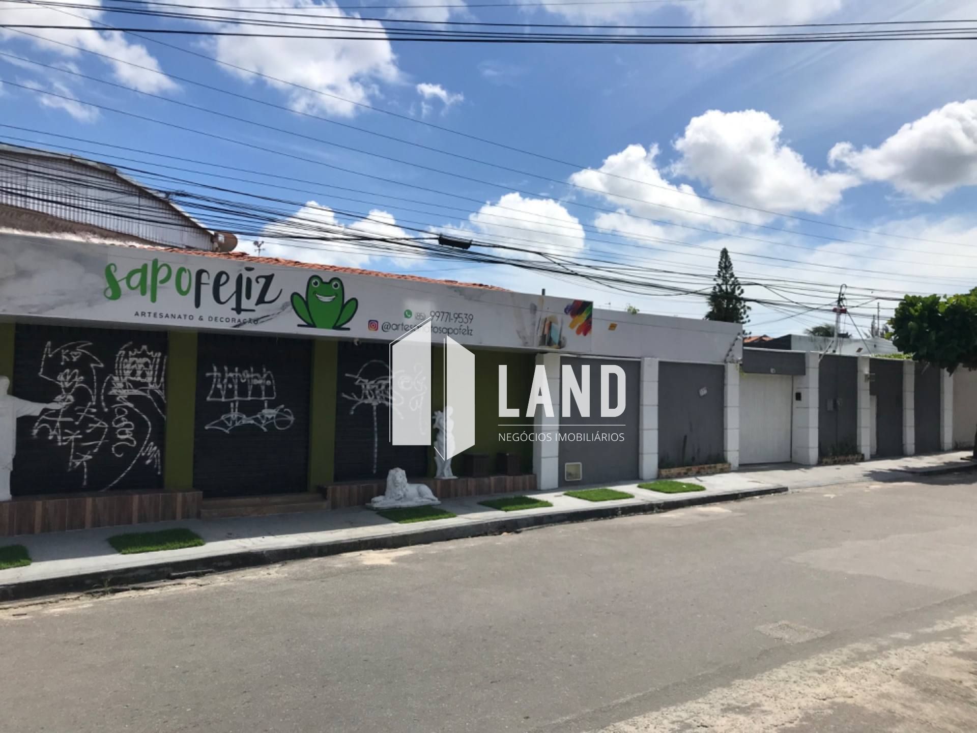 Casa Para Vender com 06 quartos 05 suítes no bairro Cidade dos Funcionarios em Fortaleza [DUPLICADO]