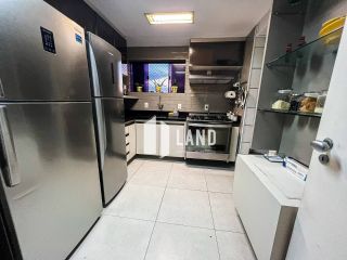 APARTAMENTO COM 3 SUÍTES, SEMI-MOBILIADO (MÓVEIS FIXOS PROJETADOS), CLOSET, LAVABO, ESTAR INTIMO COM ESCRITÓRIO INTEGRADO, DEPENDÊNCIA COM BANHEIRO, 3 VAGAS, 151M² - R$ 730.000 - AO LADO DO ATACADÃO DA AV. ENGENHEIRO SANTANA JÚNIOR, PAPICU - FORTALEZA/CE