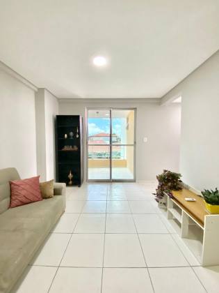 Apartamento com 02 quartos (01 suíte) e 01 ano de energia elétrica gratuita!