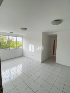 Apartamento próximo ao zoobotânico, de 74m2 com 03 quartos sendo 01 suite, com cozinha, sala de estar e jantar bem ampla e banheiro social. Condomínio com 32 unidades, com 02 torres. Condomínio com 01 vagas de garagem todas as vagas cobertas