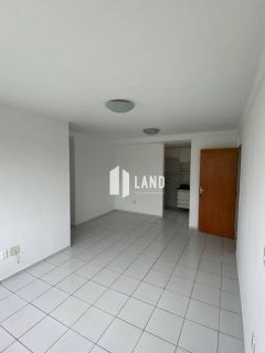 Apartamento próximo ao zoobotânico, de 74m2 com 03 quartos sendo 01 suite, com cozinha, sala de estar e jantar bem ampla e banheiro social. Condomínio com 32 unidades, com 02 torres. Condomínio com 01 vagas de garagem todas as vagas cobertas