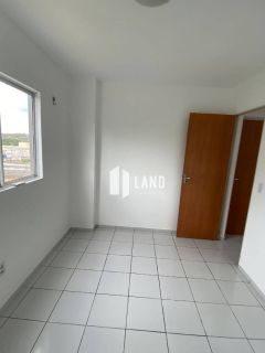 Apartamento próximo ao zoobotânico, de 74m2 com 03 quartos sendo 01 suite, com cozinha, sala de estar e jantar bem ampla e banheiro social. Condomínio com 32 unidades, com 02 torres. Condomínio com 01 vagas de garagem todas as vagas cobertas