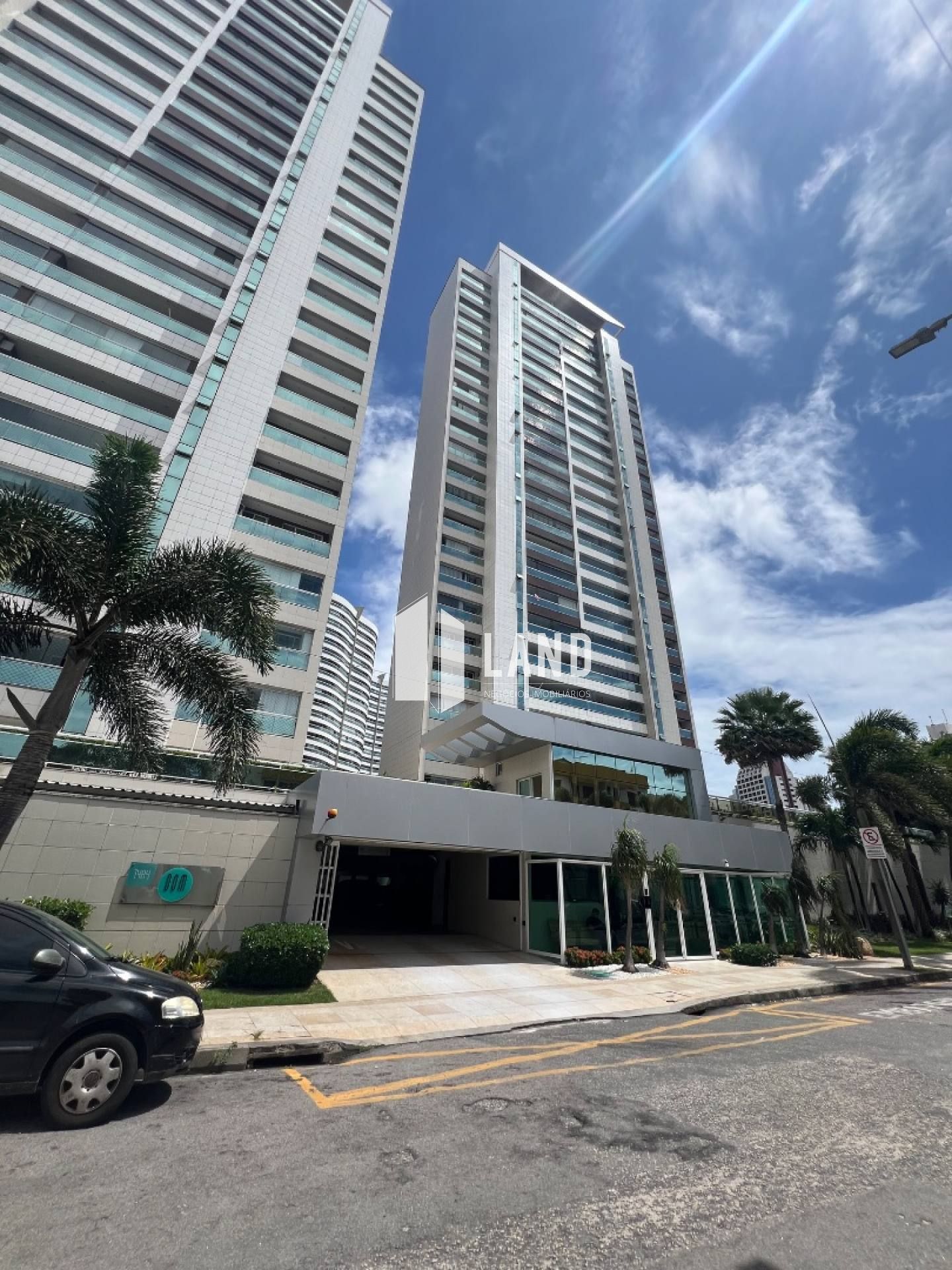 APARTAMENTO A VENDA DE ALTO PADRÃO NA VARJOTA - POR R$ 1.850.000,00