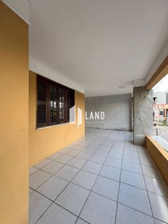 Casa Triplex com 23 quartos (23 suítes), 8 vagas de garagem, Deck, Piscina, Churrasqueira, Casa de esquina com duas frentes, 1.800m² (Terreno - 1.089m² - 33x33), R$ 2.300.000,00 - a poucos metros a Av. Dos Expedicionários - Parreão - Fortaleza/CE