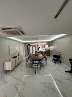 Casa de Condomínio Para Vender com 03 quartos 03 suítes no bairro Maraponga - Fortaleza em Fortaleza