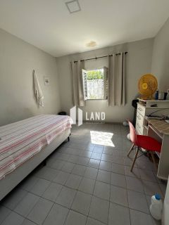 Casa no Bairro Primavera, próximo à Ponte da primavera, bem localizado. Com 550 metros área total, com 04 quartos quartos e 02 banheiros,02 salas, quintal super ampla.