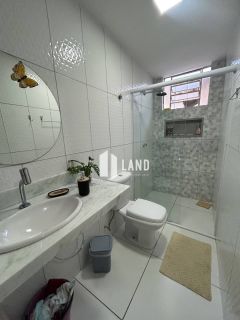 Casa no Bairro Primavera, próximo à Ponte da primavera, bem localizado. Com 550 metros área total, com 04 quartos quartos e 02 banheiros,02 salas, quintal super ampla.