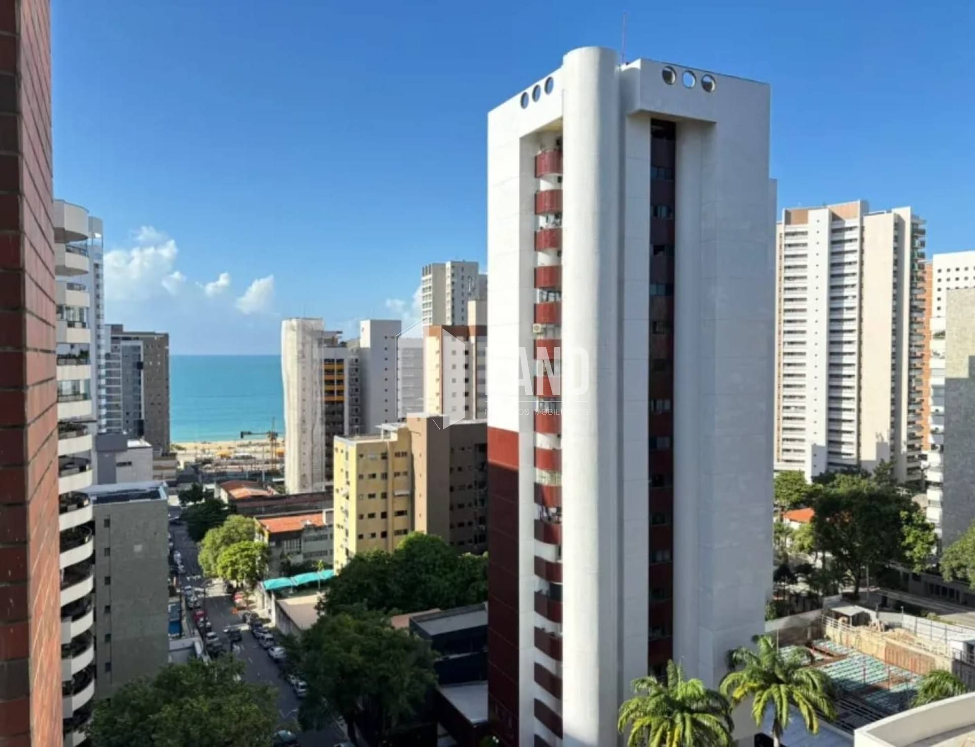 Apartamento Para Vender com 3 quartos 3 suítes no bairro Meireles em Fortaleza