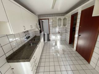 Apartamento à venda no Meireles – Vista Mar e Localização Privilegiada - Por R$ 950.000,00