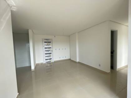 Apartamento no East Side com 03 quartos sendo 01 suíte