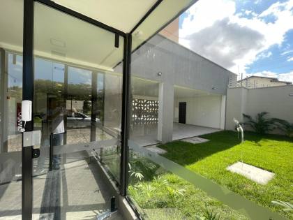 Apartamento no East Side com 03 quartos sendo 01 suíte