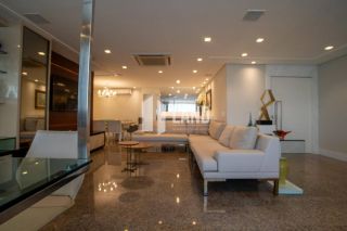 APARTAMENTO A VENDA EM LOCALIZAÇÃO ÍMPAR NO GUARARAPES - POR R$ 1.690.000,00