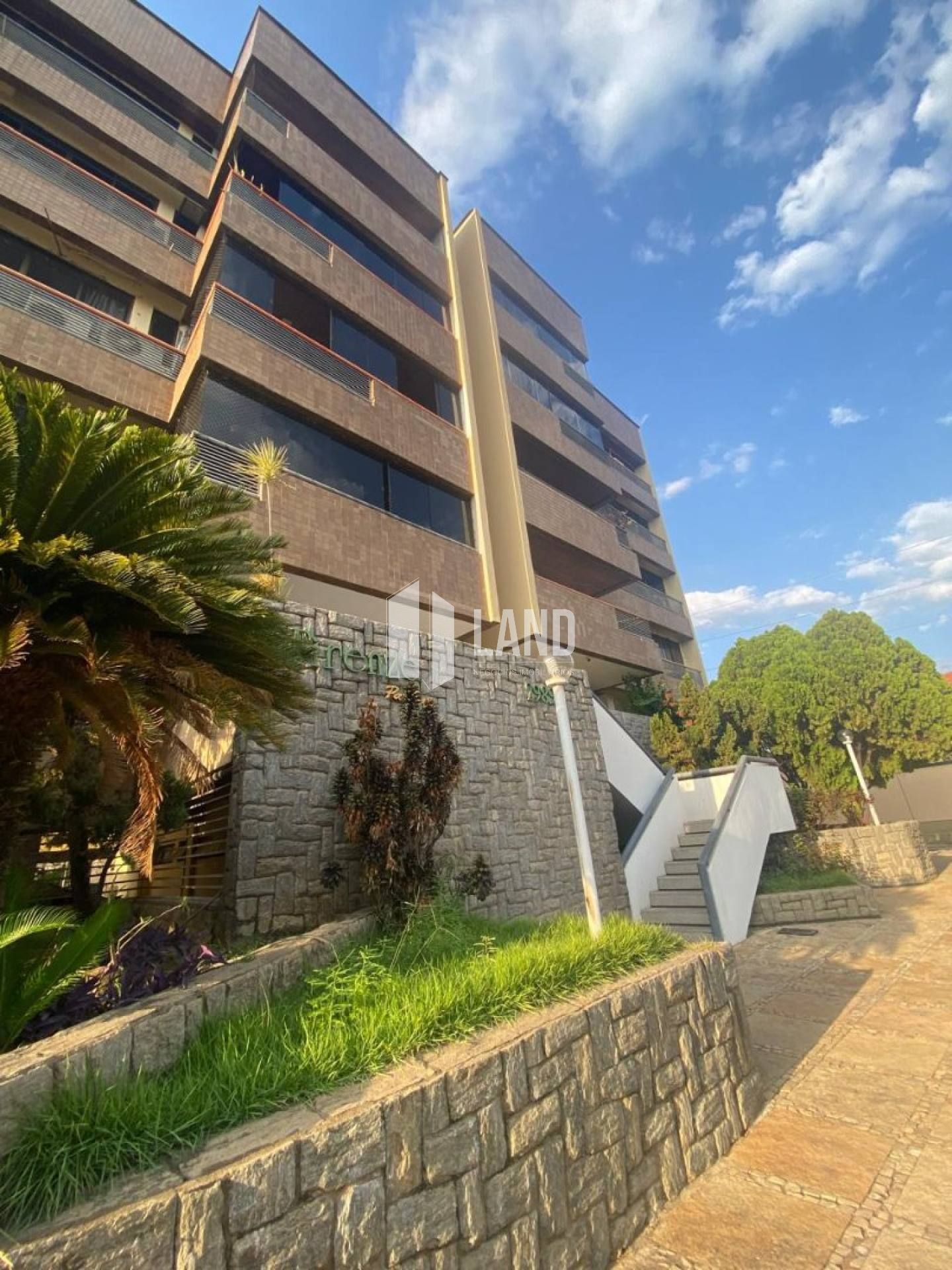 Excelente apartamento com 160m2 no São Cristóvão - Teresina - PI