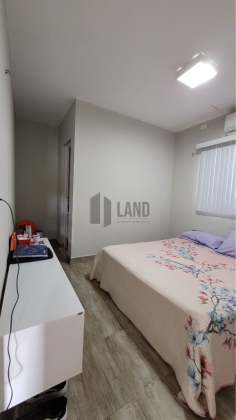 Casa Jardins do Leste 4 quartos, sendo 2 suítes.