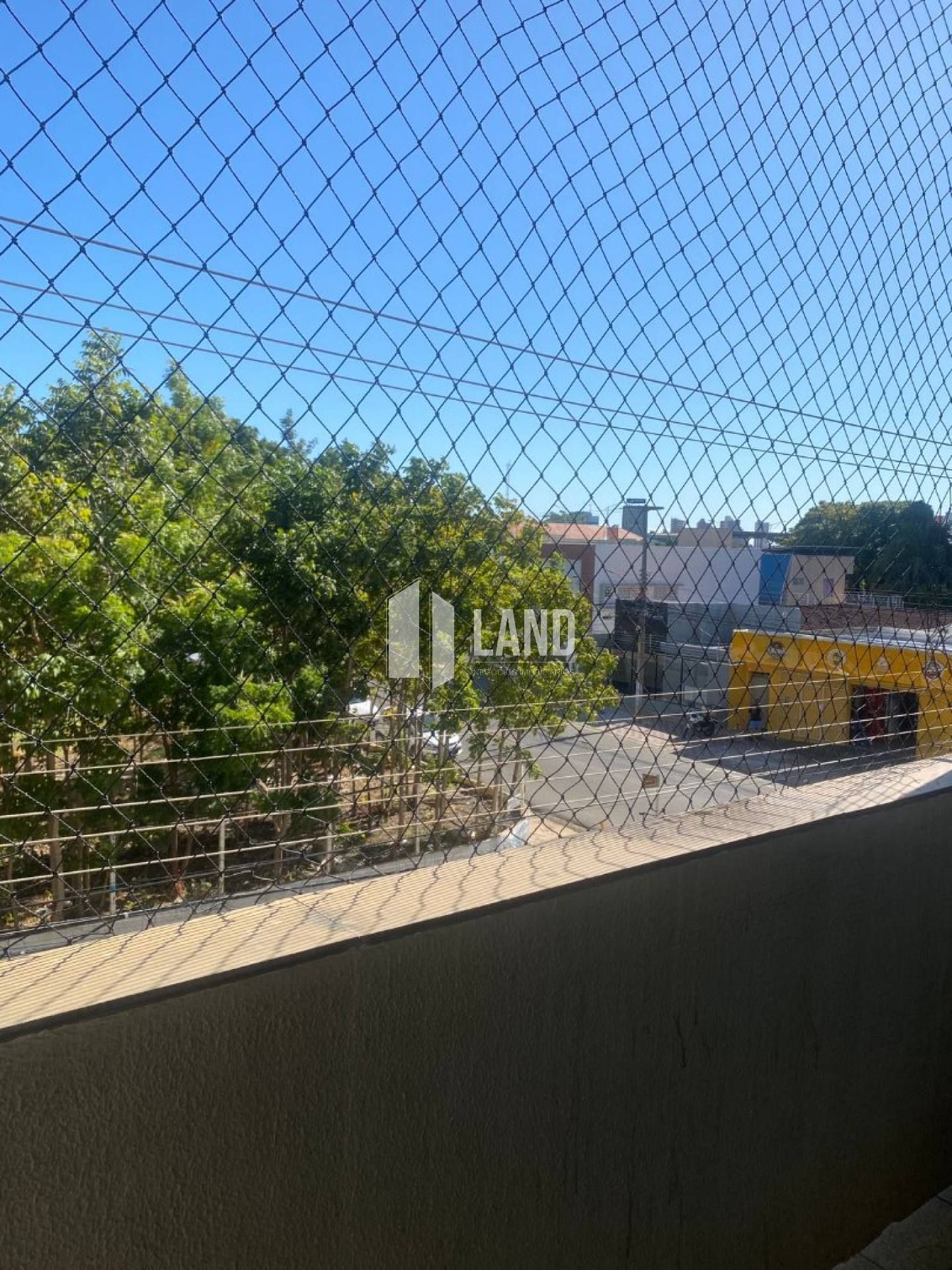 APARTAMENTO BAIRRO FREI SERAFIM