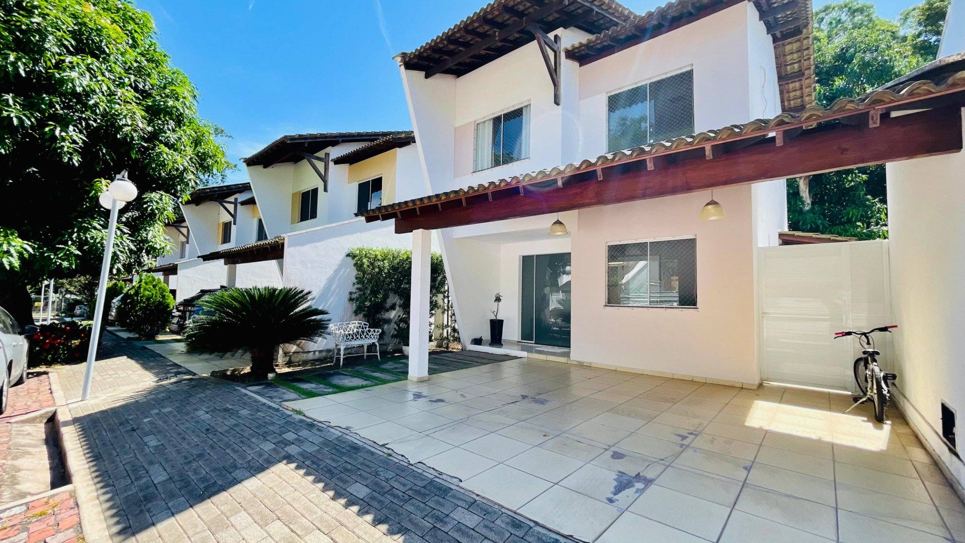 Casa Duplex em Condomínio fechado na Zona Leste