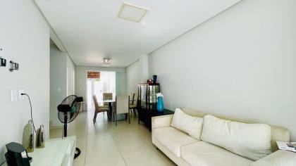 Casa Duplex em Condomínio fechado na Zona Leste