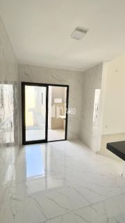 Casa Para Vender com 3 quartos 1 suítes no bairro Urucunema em Eusébio