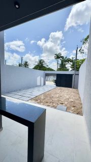 Casa Para Vender com 3 quartos 1 suítes no bairro Urucunema em Eusébio