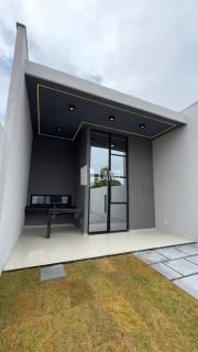 Casa Para Vender com 3 quartos 1 suítes no bairro Urucunema em Eusébio