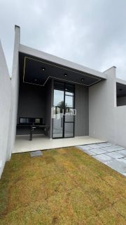 Casa Para Vender com 3 quartos 1 suítes no bairro Urucunema em Eusébio