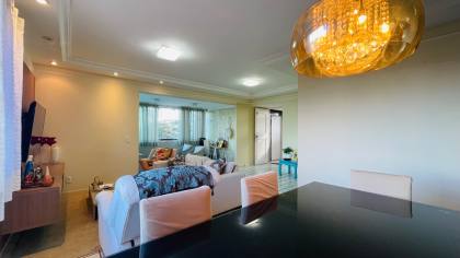 Apartamento Próximo À Av. Marechal Castelo Branco Com 175m²