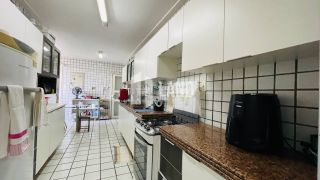 Apartamento Próximo À Av. Marechal Castelo Branco Com 175m²
