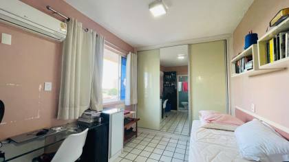 Apartamento Próximo À Av. Marechal Castelo Branco Com 175m²