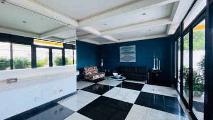 Apartamento Próximo À Av. Marechal Castelo Branco Com 175m²