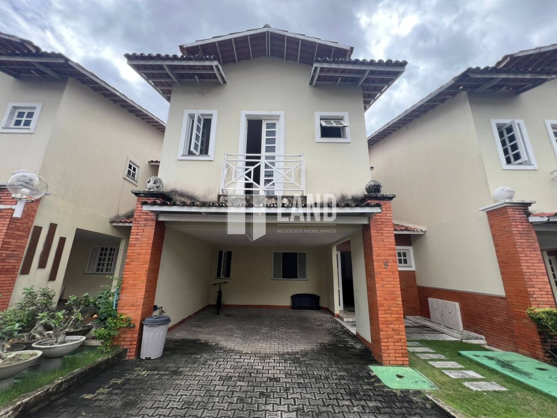 CASA DE 150m² NA SAPIRANGA A VENDA POR - R$ 550.000,00