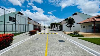 CASA EM CONDOMINIO À VENDA PROXIMO A AV. JOAO XXVIII