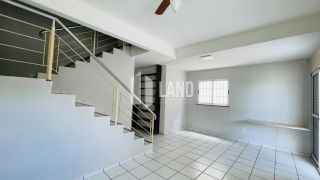 CASA EM CONDOMINIO À VENDA PROXIMO A AV. JOAO XXVIII