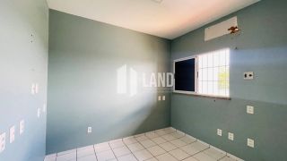 CASA EM CONDOMINIO À VENDA PROXIMO A AV. JOAO XXVIII