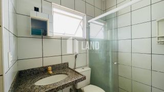 CASA EM CONDOMINIO À VENDA PROXIMO A AV. JOAO XXVIII