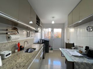 CASA EM CONDOMINIO À VENDA PROXIMO A AV. KENNEDY
